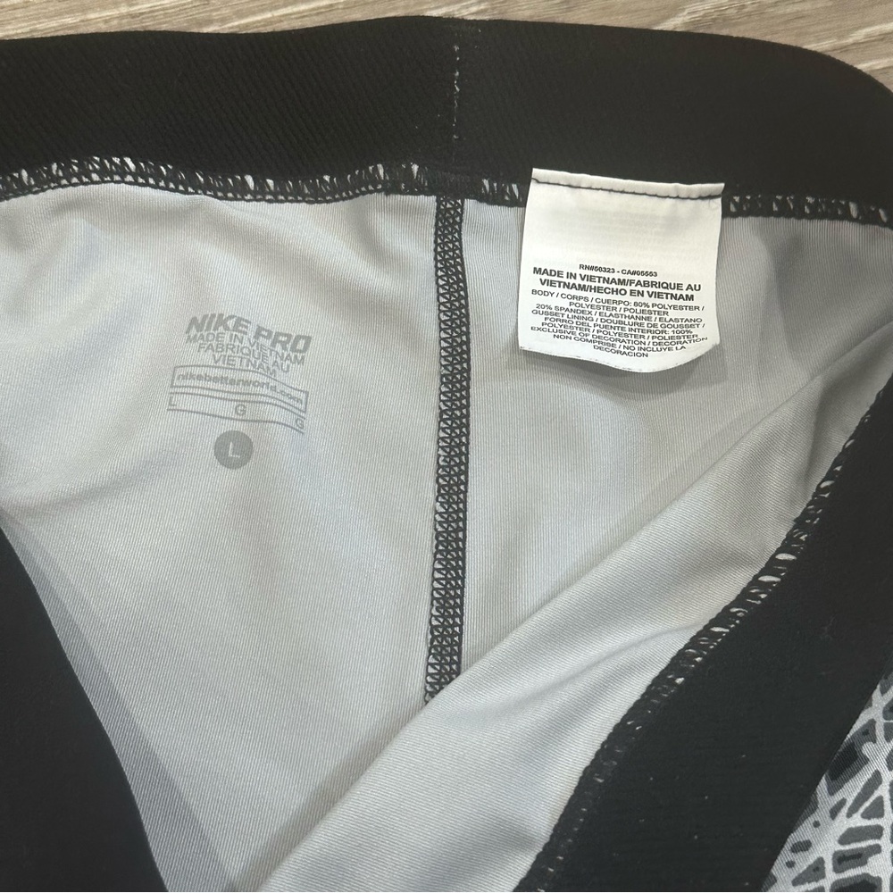 Nike Pro Leggings - image 3